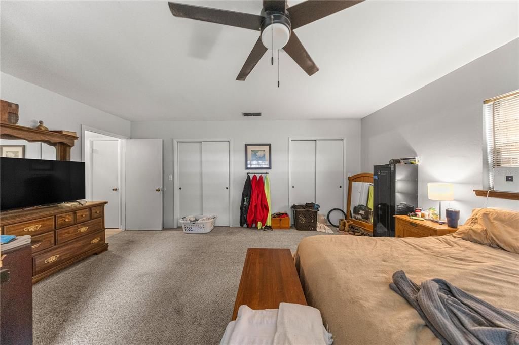 For Sale: $689,900 (4 beds, 3 baths, 1918 Square Feet)