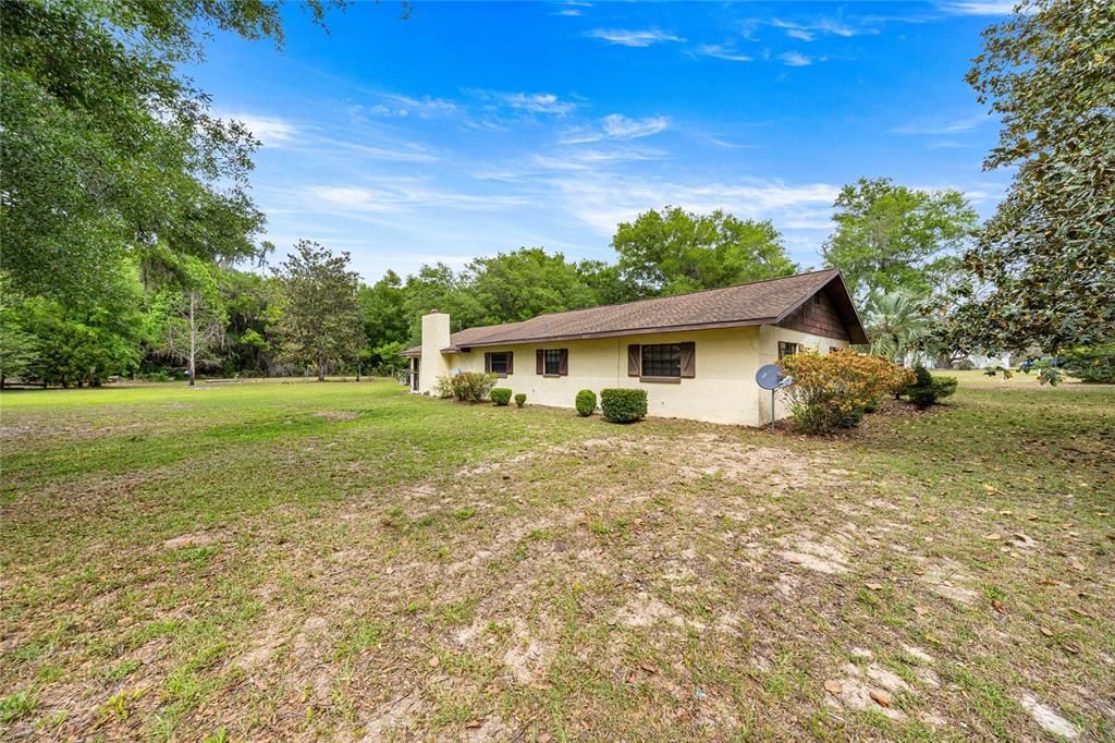 For Sale: $689,900 (4 beds, 3 baths, 1918 Square Feet)