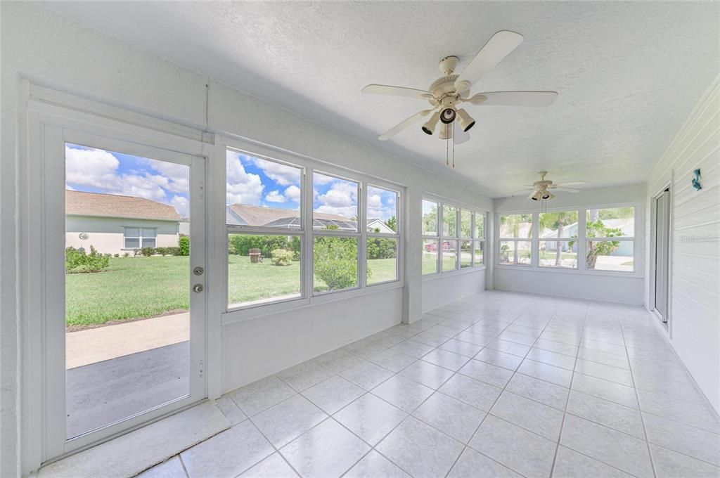 Activo con contrato: $410,000 (3 camas, 2 baños, 2144 Pies cuadrados)
