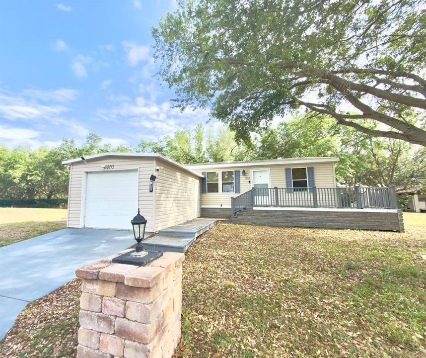 For Sale: $102,500 (3 beds, 2 baths, 1060 Square Feet)