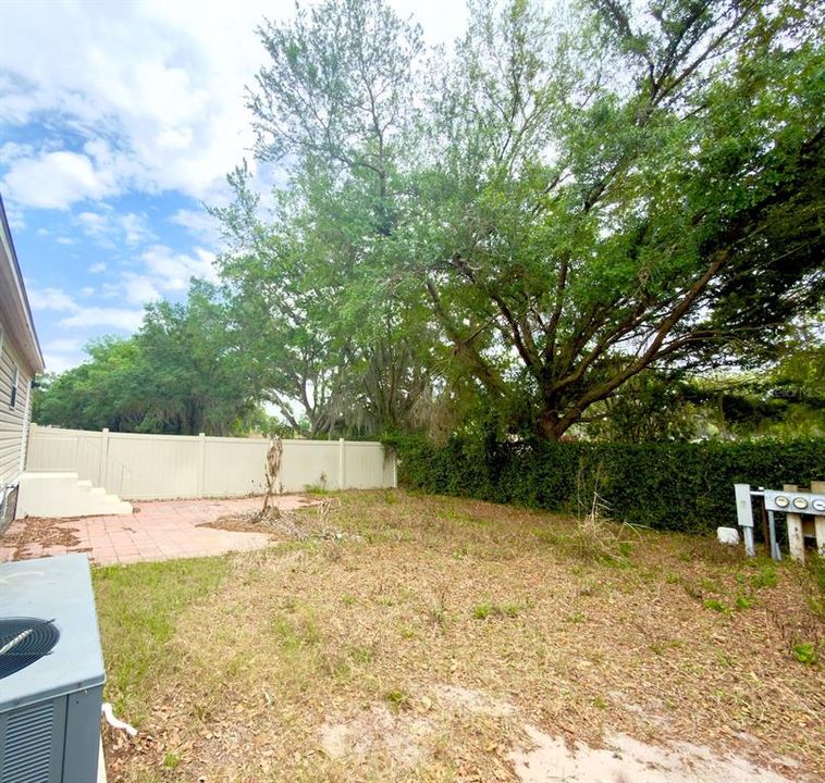 For Sale: $102,500 (3 beds, 2 baths, 1060 Square Feet)
