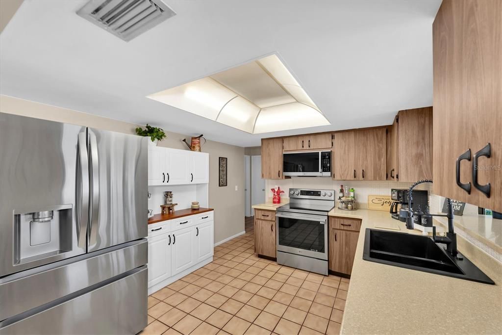 En Venta: $559,999 (3 camas, 2 baños, 1480 Pies cuadrados)
