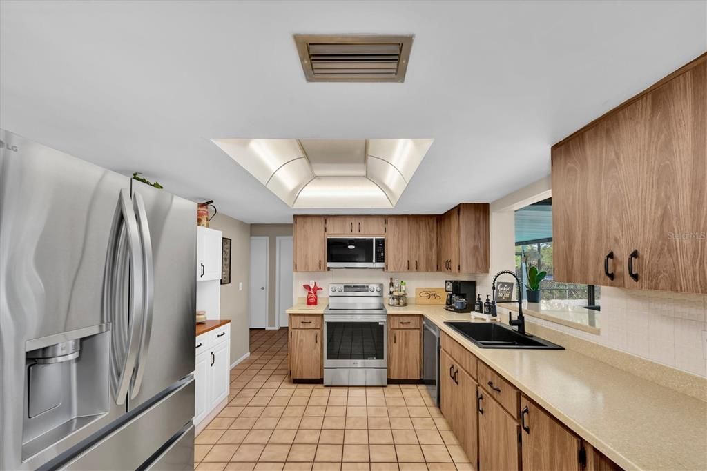 En Venta: $559,999 (3 camas, 2 baños, 1480 Pies cuadrados)