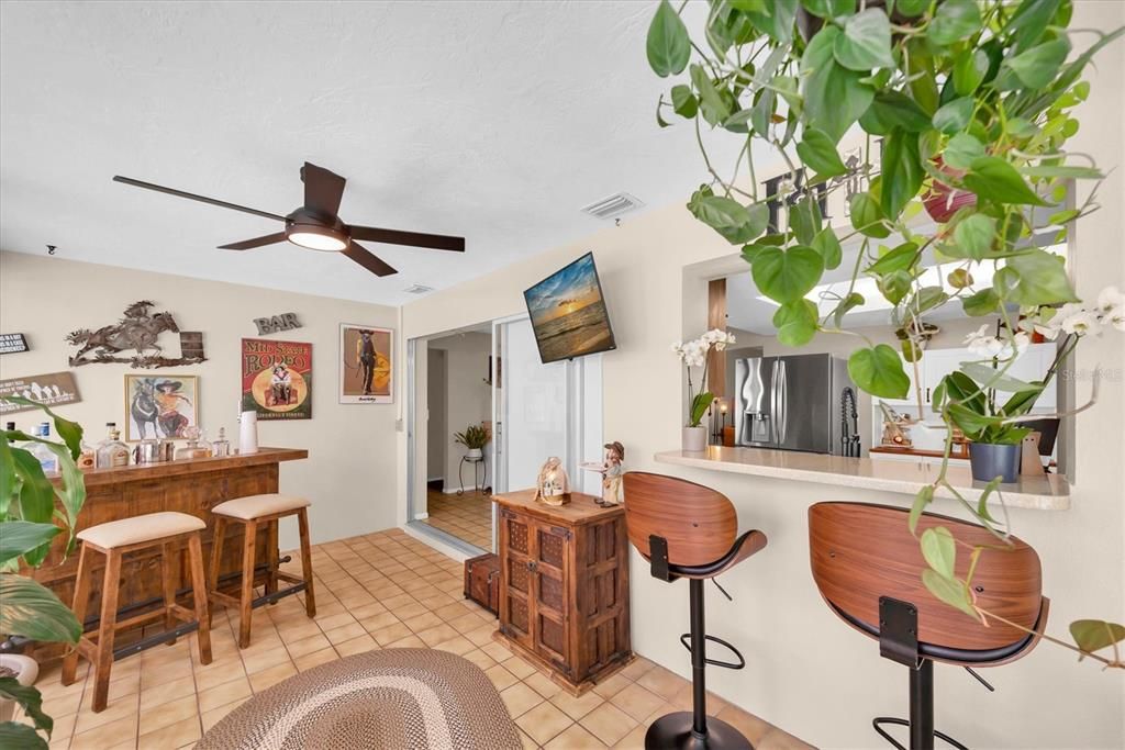 En Venta: $559,999 (3 camas, 2 baños, 1480 Pies cuadrados)