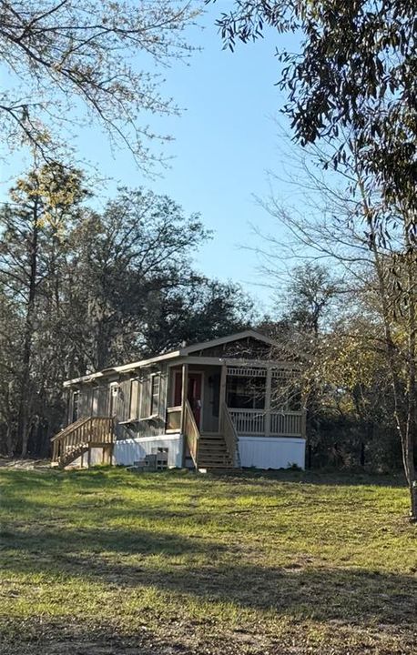 Recently Sold: $125,000 (1 beds, 1 baths, 784 Square Feet)