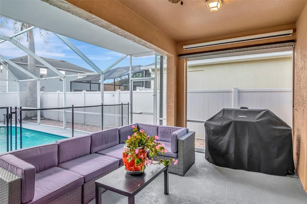 Active With Contract: $729,999 (4 beds, 3 baths, 2210 Square Feet)