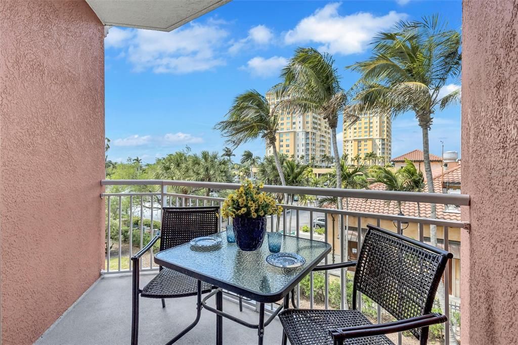 For Sale: $599,000 (3 beds, 2 baths, 2115 Square Feet)
