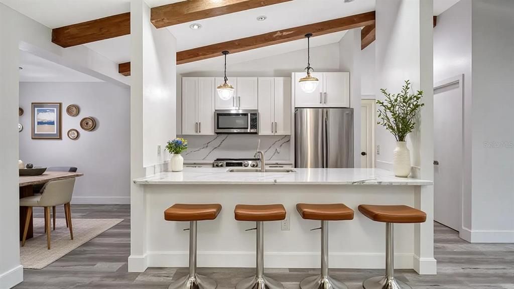 Activo con contrato: $584,900 (3 camas, 2 baños, 1574 Pies cuadrados)