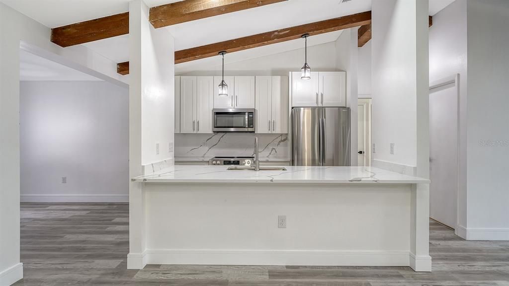 Activo con contrato: $584,900 (3 camas, 2 baños, 1574 Pies cuadrados)