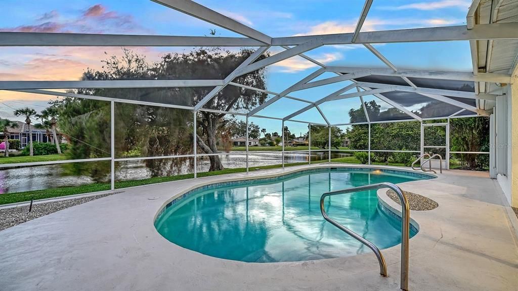 Activo con contrato: $584,900 (3 camas, 2 baños, 1574 Pies cuadrados)