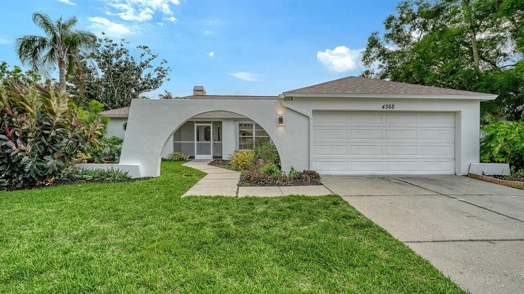 Activo con contrato: $584,900 (3 camas, 2 baños, 1574 Pies cuadrados)