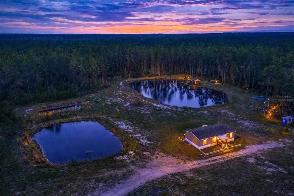 На продажу: $390,000 (4 спален, 2 ванн, 1404 Квадратных фут)