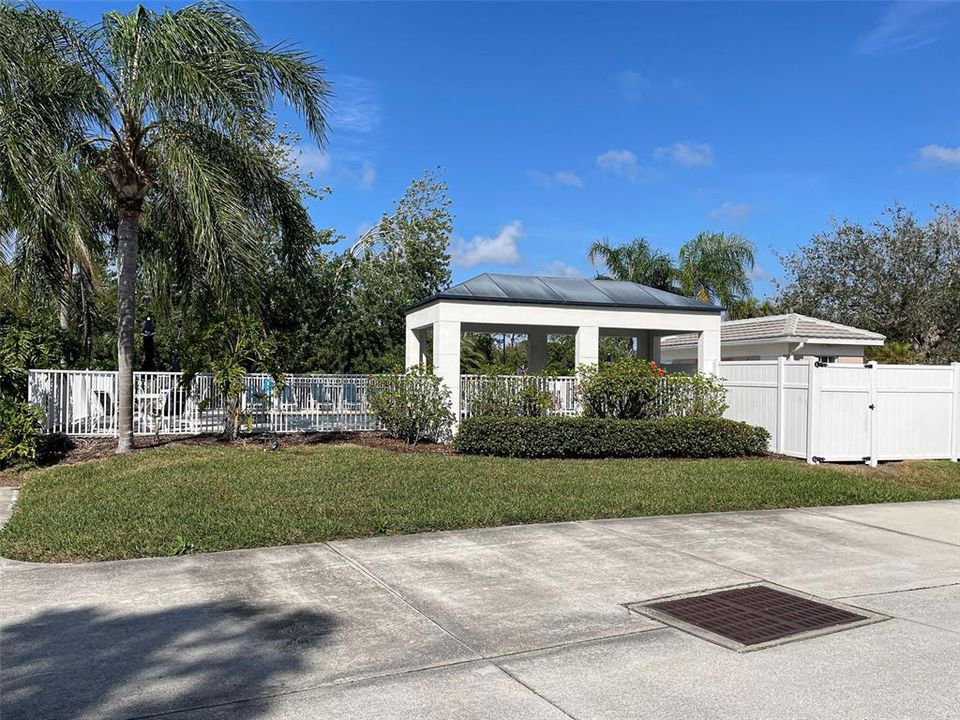 For Sale: $210,000 (2 beds, 2 baths, 1280 Square Feet)