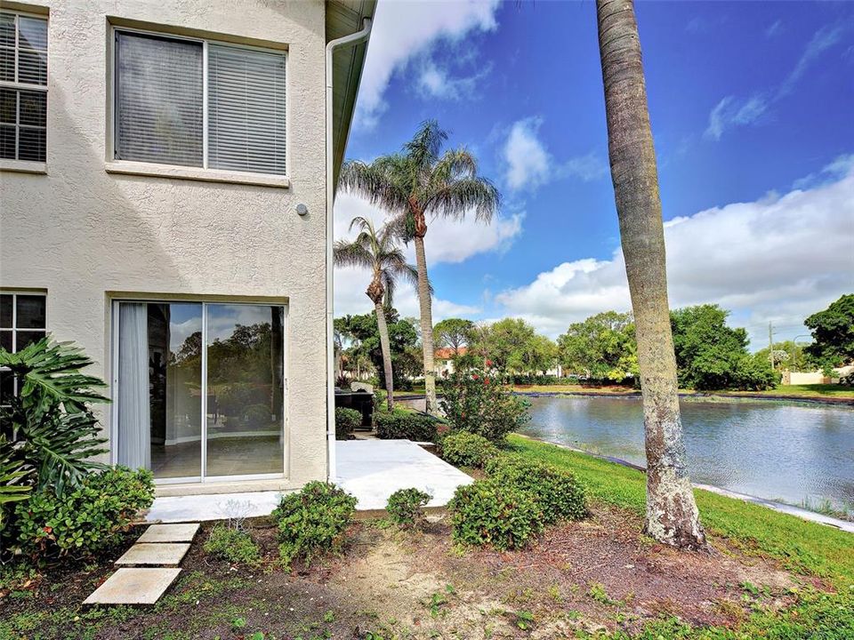 For Sale: $210,000 (2 beds, 2 baths, 1280 Square Feet)