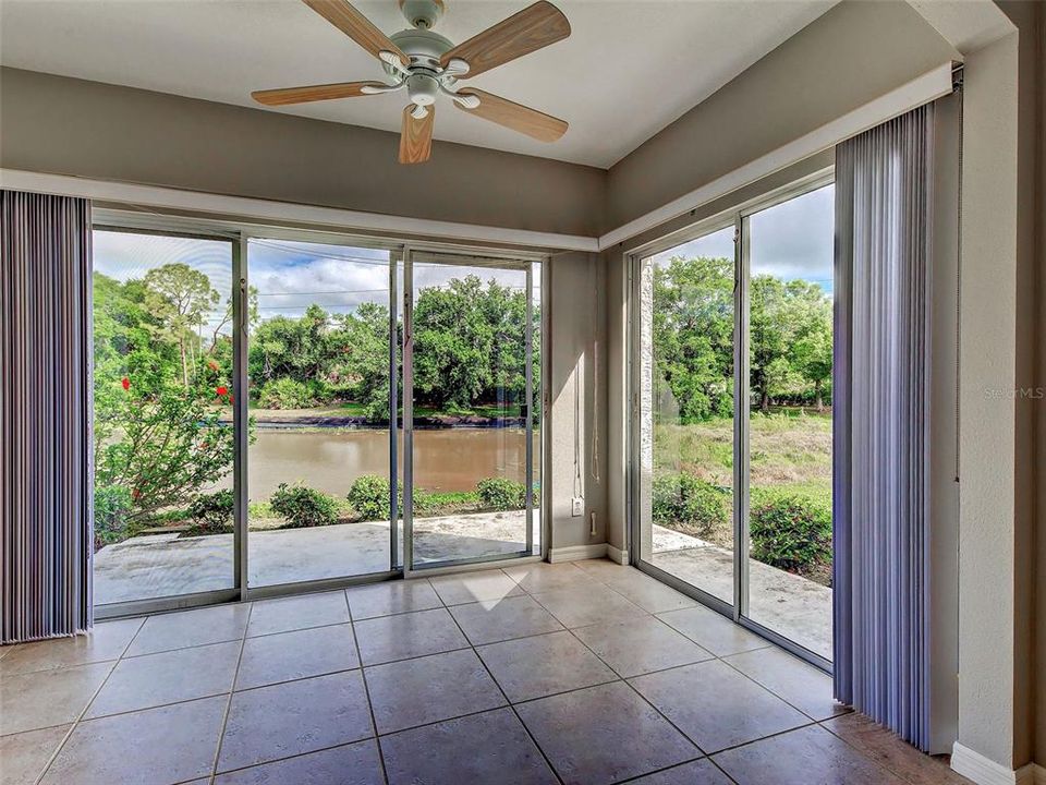 For Sale: $210,000 (2 beds, 2 baths, 1280 Square Feet)
