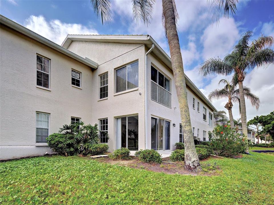 For Sale: $210,000 (2 beds, 2 baths, 1280 Square Feet)