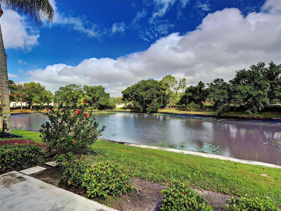 For Sale: $210,000 (2 beds, 2 baths, 1280 Square Feet)