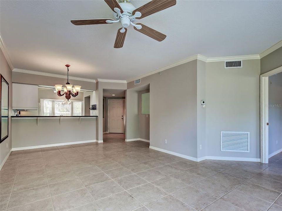 For Sale: $210,000 (2 beds, 2 baths, 1280 Square Feet)