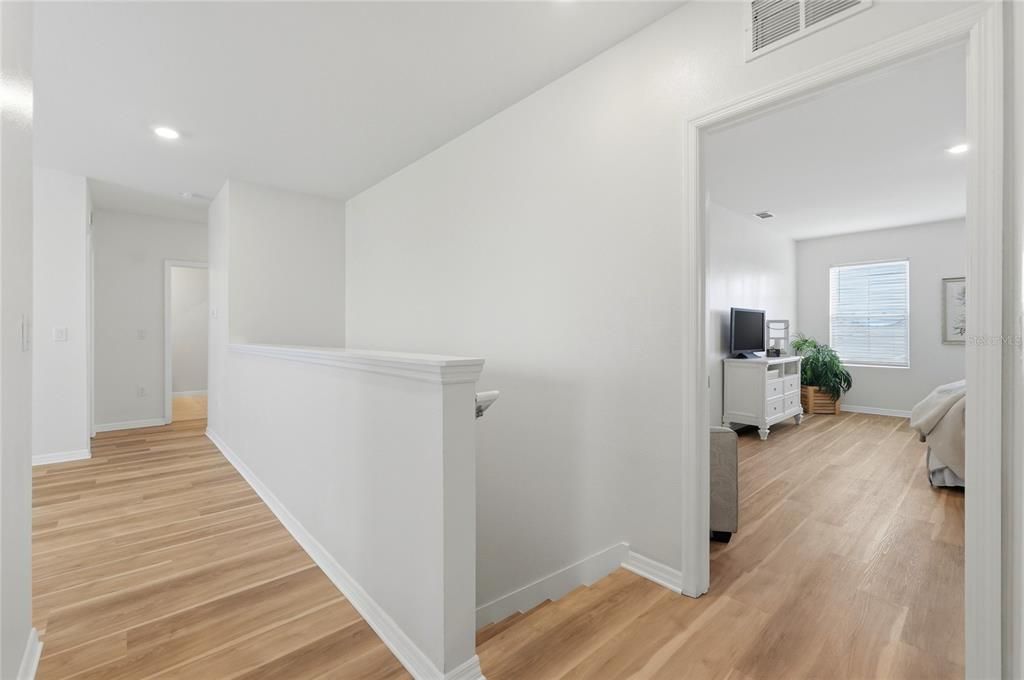 Activo con contrato: $364,500 (5 camas, 3 baños, 2616 Pies cuadrados)