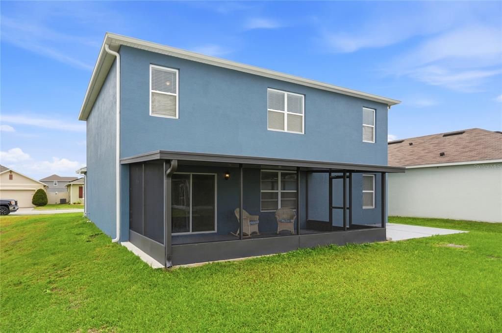 Activo con contrato: $364,500 (5 camas, 3 baños, 2616 Pies cuadrados)