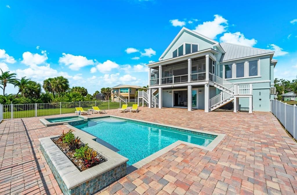 На продажу: $2,495,000 (5 спален, 5 ванн, 3115 Квадратных фут)