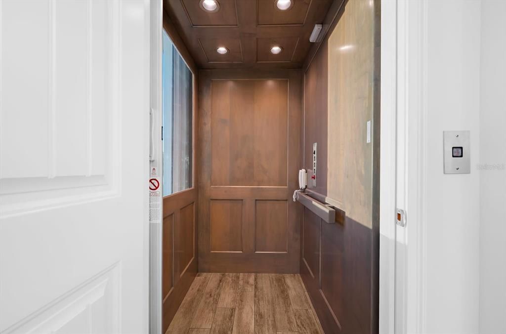 На продажу: $2,495,000 (5 спален, 5 ванн, 3115 Квадратных фут)