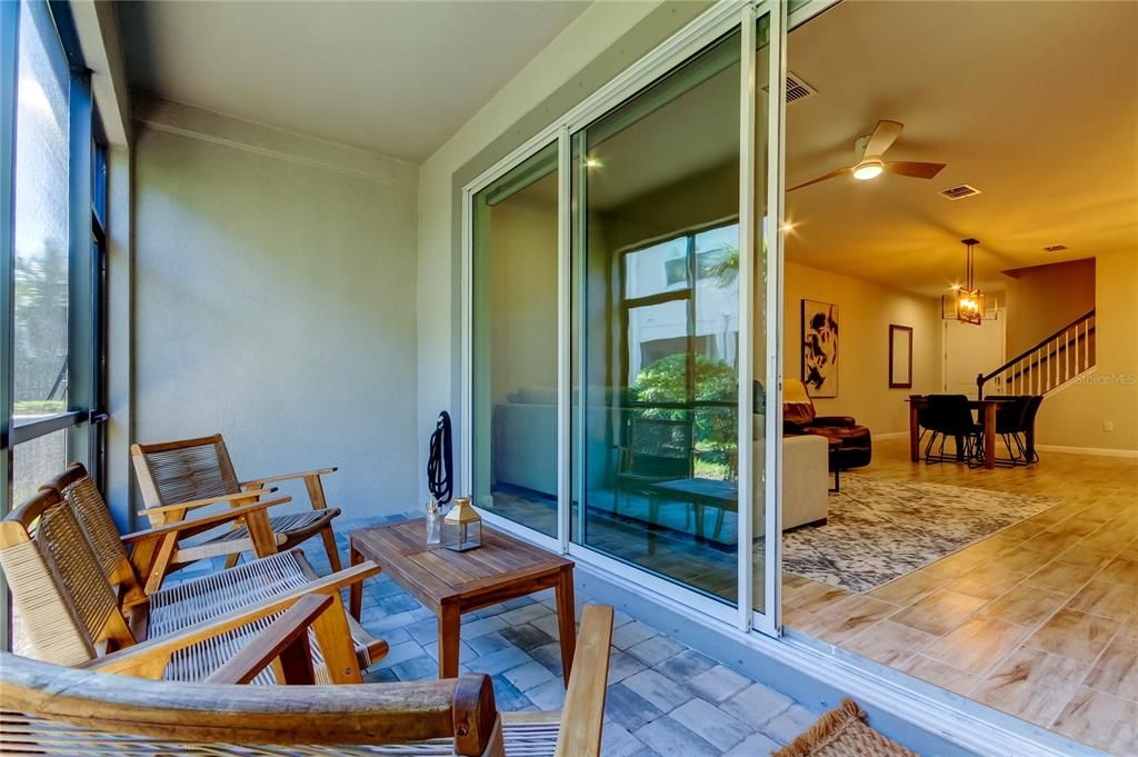 En Venta: $485,000 (3 camas, 2 baños, 2243 Pies cuadrados)