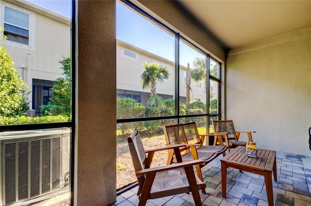 En Venta: $485,000 (3 camas, 2 baños, 2243 Pies cuadrados)