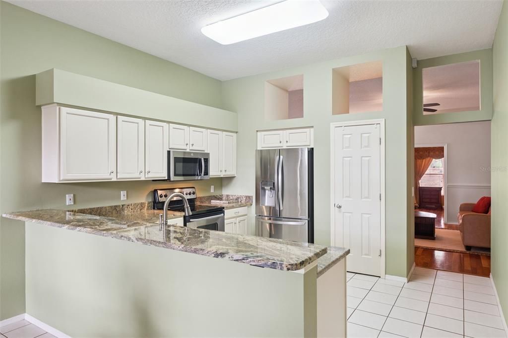 Activo con contrato: $445,000 (3 camas, 2 baños, 1791 Pies cuadrados)
