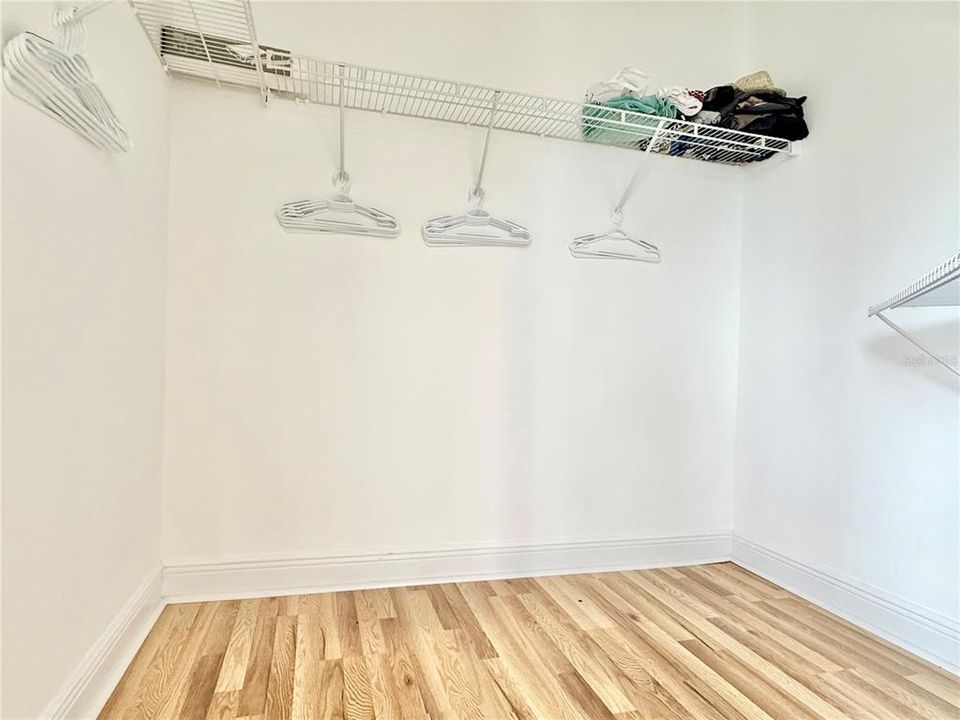 Active With Contract: $2,450 (2 beds, 2 baths, 1636 Square Feet)
