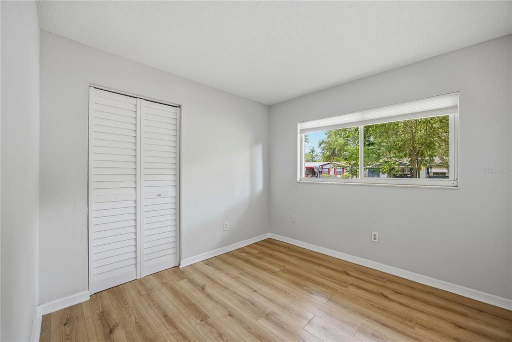 待售: $209,000 (3 贝兹, 2 浴室, 1018 平方英尺)