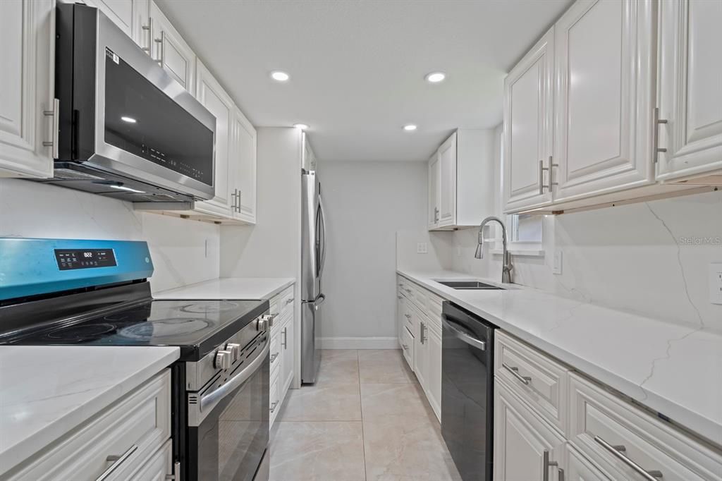 En Venta: $3,200,000 (4 camas, 3 baños, 6059 Pies cuadrados)