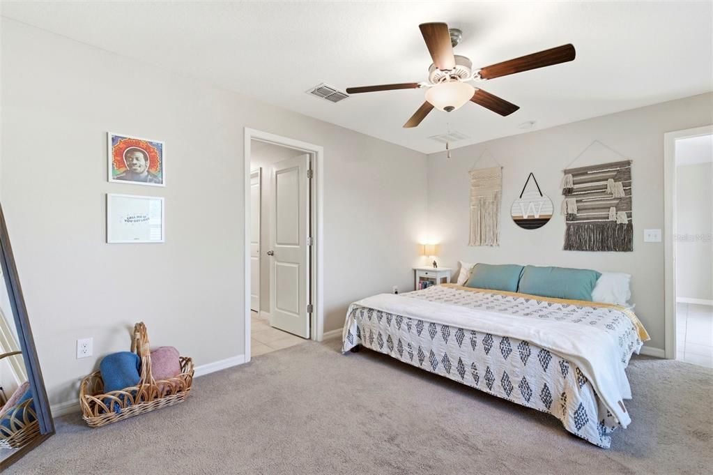 Active With Contract: $315,000 (3 beds, 2 baths, 1451 Square Feet)