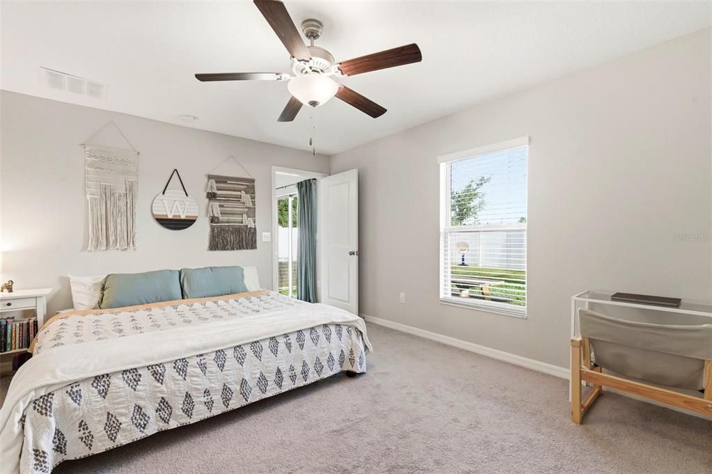 Active With Contract: $315,000 (3 beds, 2 baths, 1451 Square Feet)