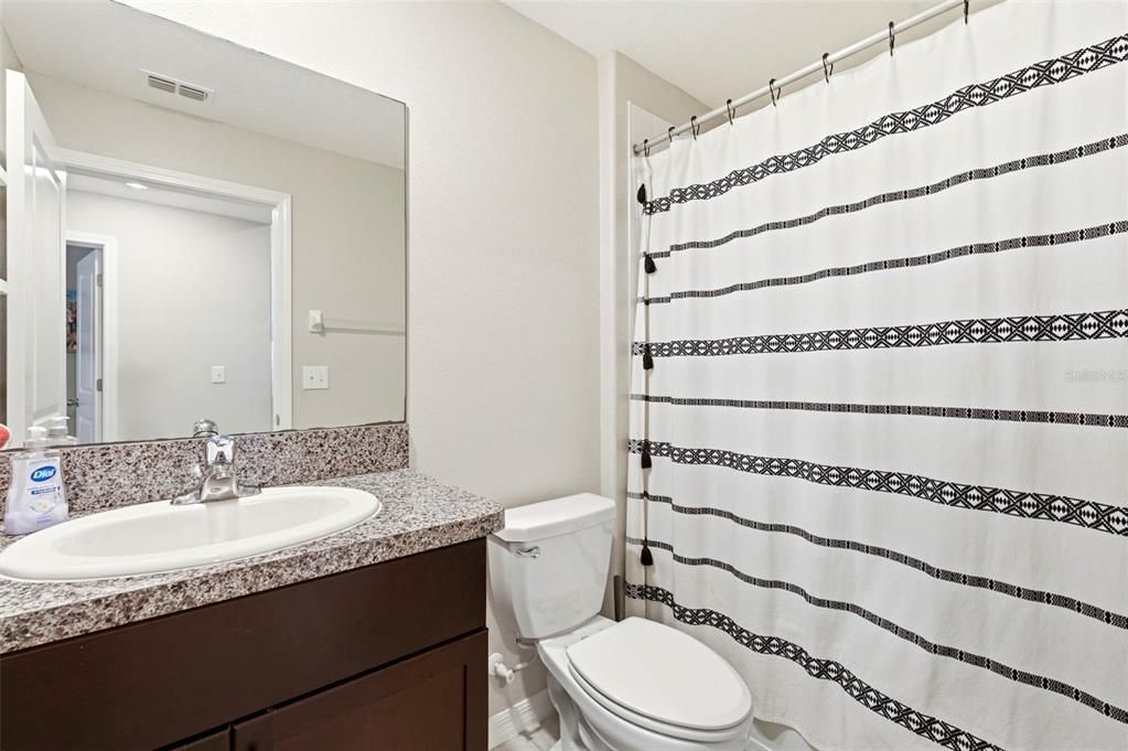Active With Contract: $315,000 (3 beds, 2 baths, 1451 Square Feet)