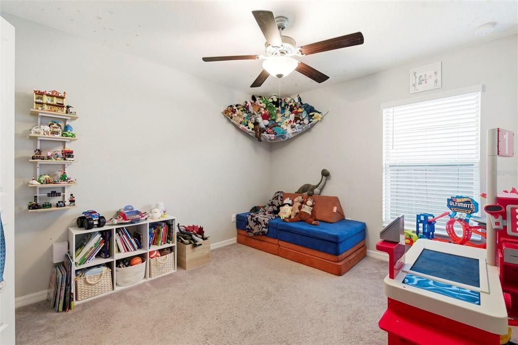 Active With Contract: $315,000 (3 beds, 2 baths, 1451 Square Feet)