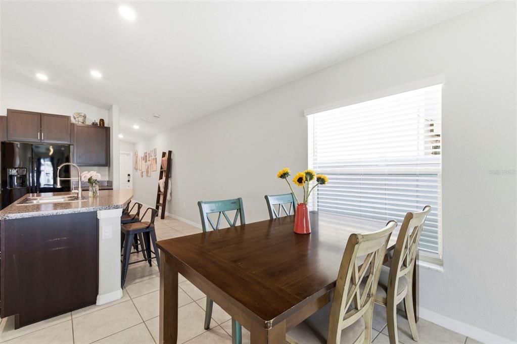 Active With Contract: $315,000 (3 beds, 2 baths, 1451 Square Feet)