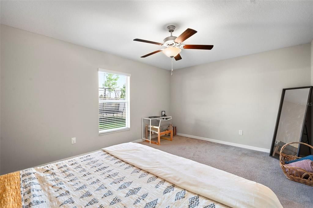 Active With Contract: $315,000 (3 beds, 2 baths, 1451 Square Feet)