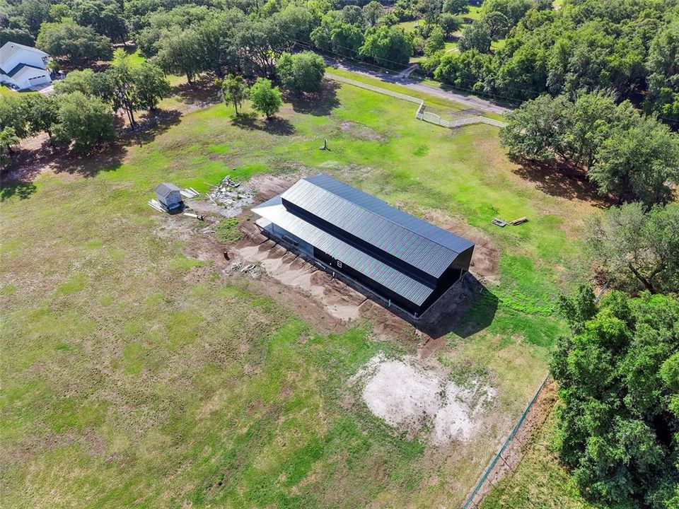 En Venta: $3,000,000 (5.12 acres)