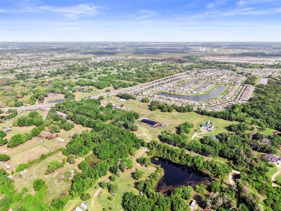 En Venta: $3,000,000 (5.12 acres)