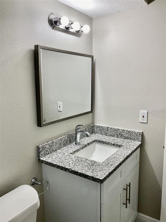 For Rent: $1,475 (2 beds, 2 baths, 950 Square Feet)