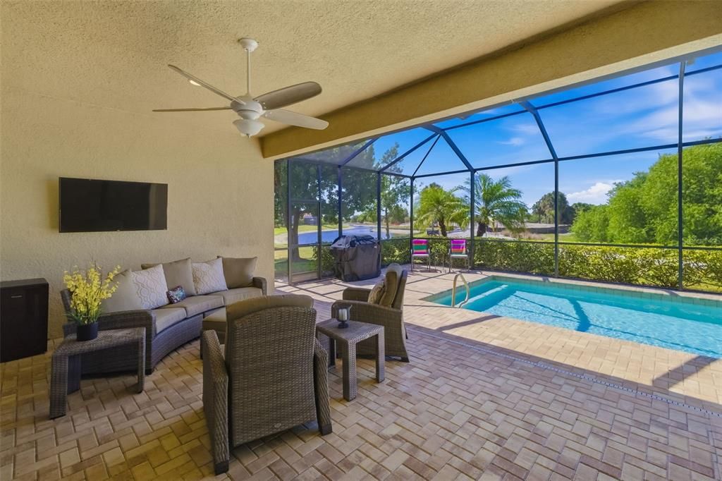 En Venta: $1,171,000 (3 camas, 4 baños, 3253 Pies cuadrados)