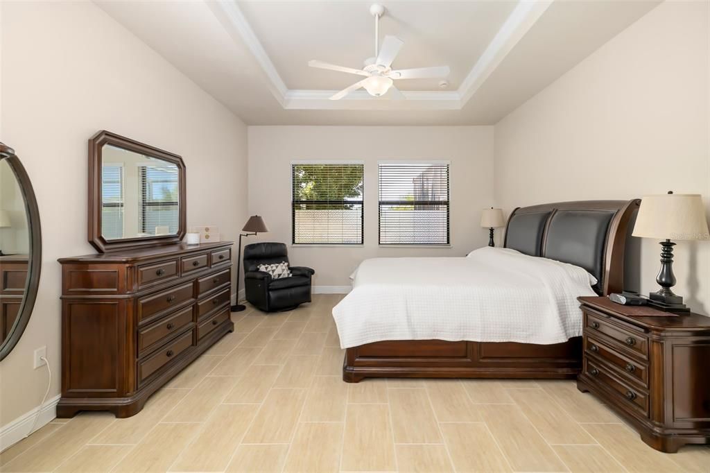 En Venta: $1,171,000 (3 camas, 4 baños, 3253 Pies cuadrados)