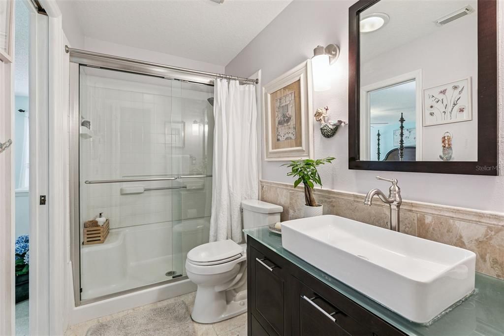 Activo con contrato: $399,900 (3 camas, 2 baños, 1684 Pies cuadrados)