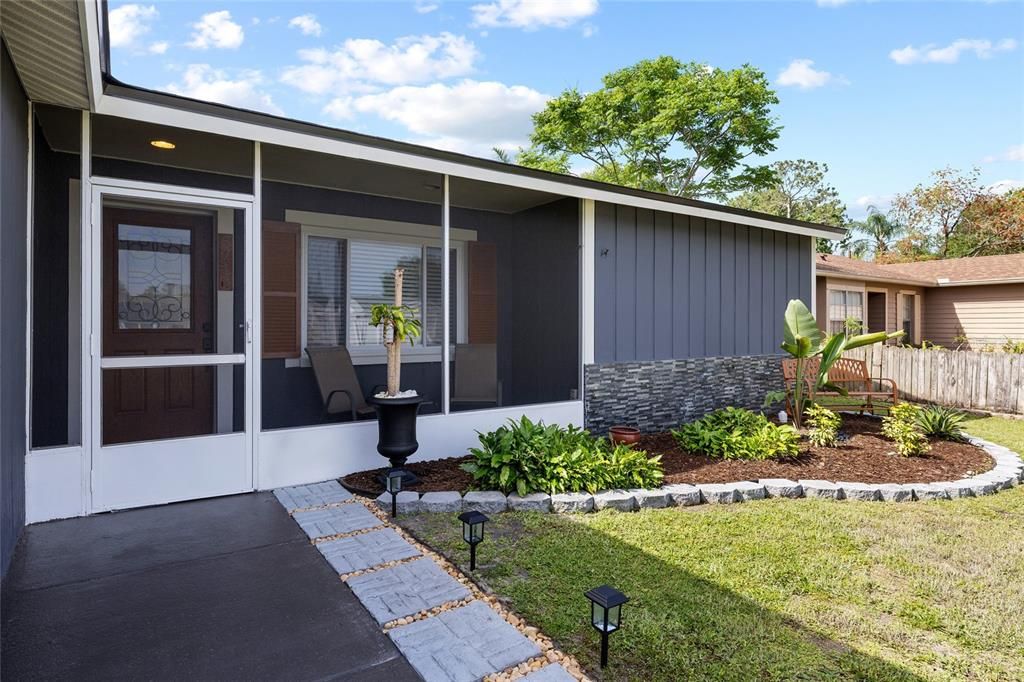 Active With Contract: $429,000 (3 beds, 2 baths, 1167 Square Feet)