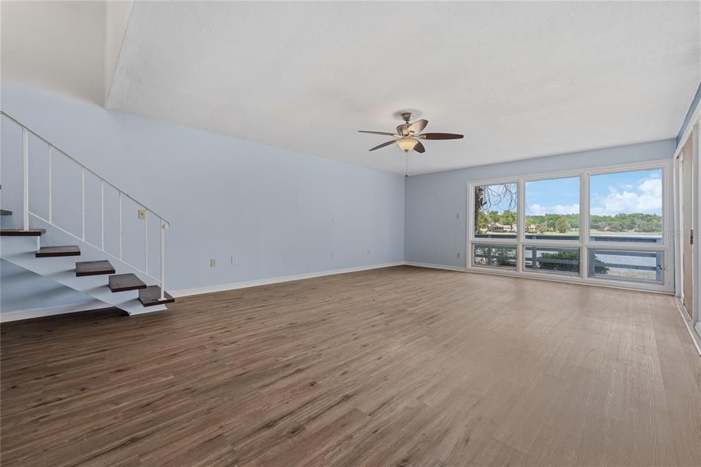 For Sale: $224,900 (2 beds, 2 baths, 1788 Square Feet)