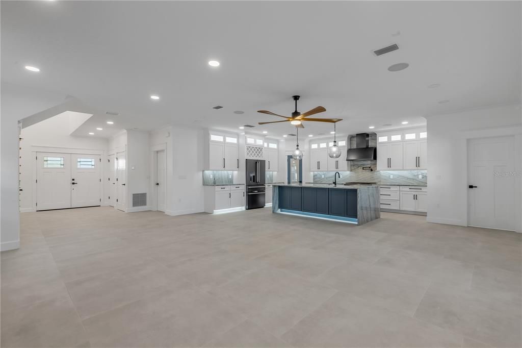 For Sale: $2,095,000 (4 beds, 3 baths, 2431 Square Feet)