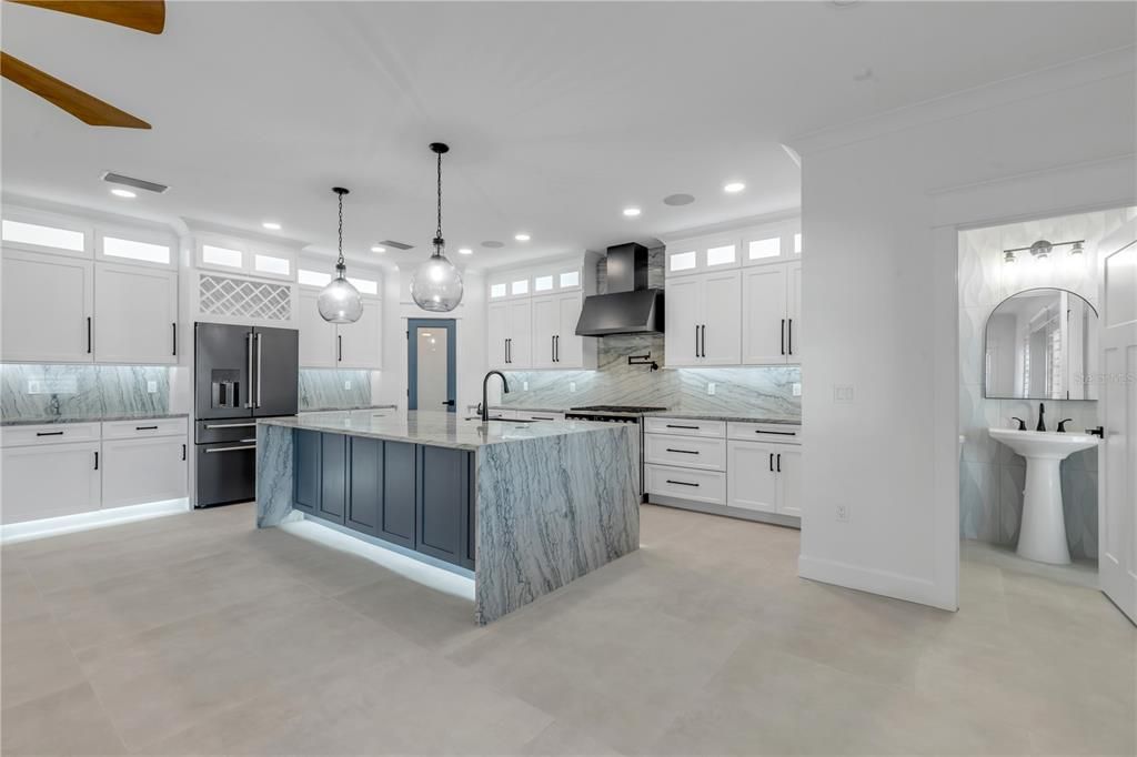For Sale: $2,095,000 (4 beds, 3 baths, 2431 Square Feet)