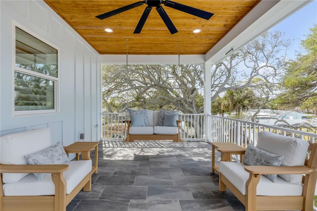 For Sale: $2,095,000 (4 beds, 3 baths, 2431 Square Feet)