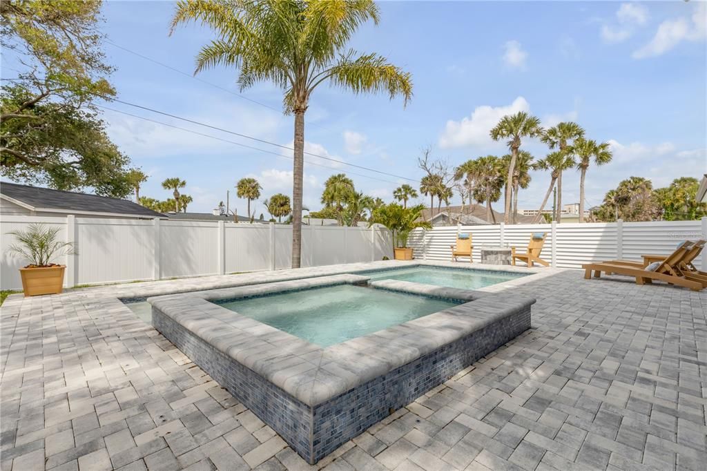 For Sale: $2,095,000 (4 beds, 3 baths, 2431 Square Feet)